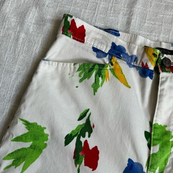 Y2K Bill Blass Stretch Capris White Bright Floral SZ 8 - Picture 6 of 14